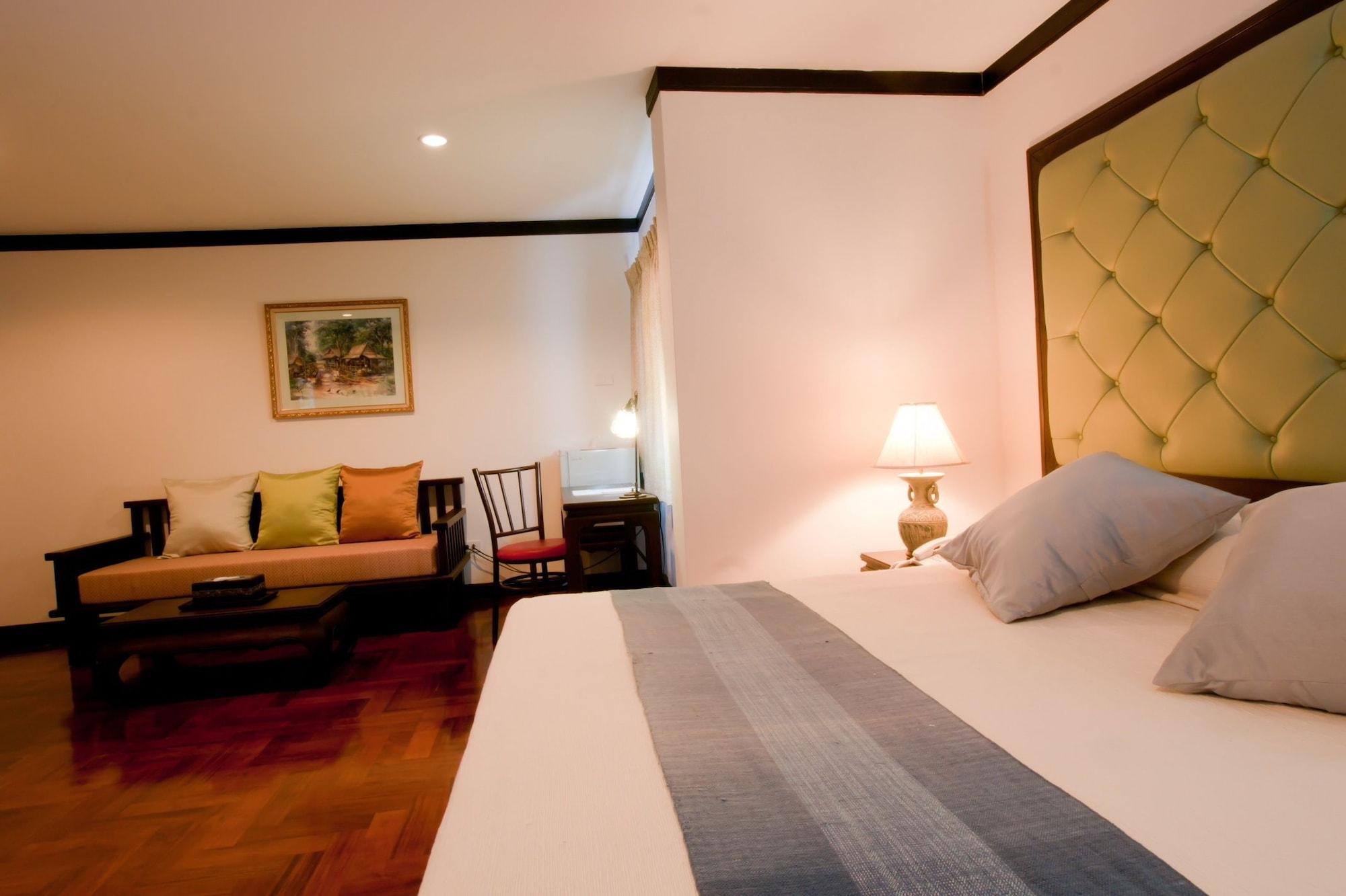 Cucumber Inn Suite Pattaya Eksteriør billede