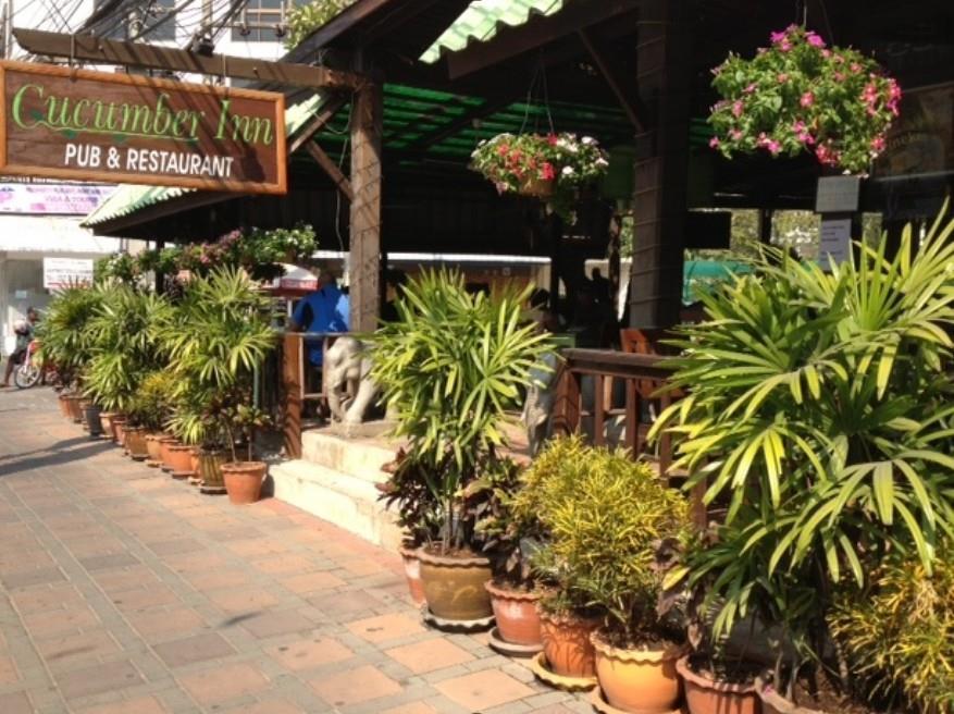 Cucumber Inn Suite Pattaya Eksteriør billede